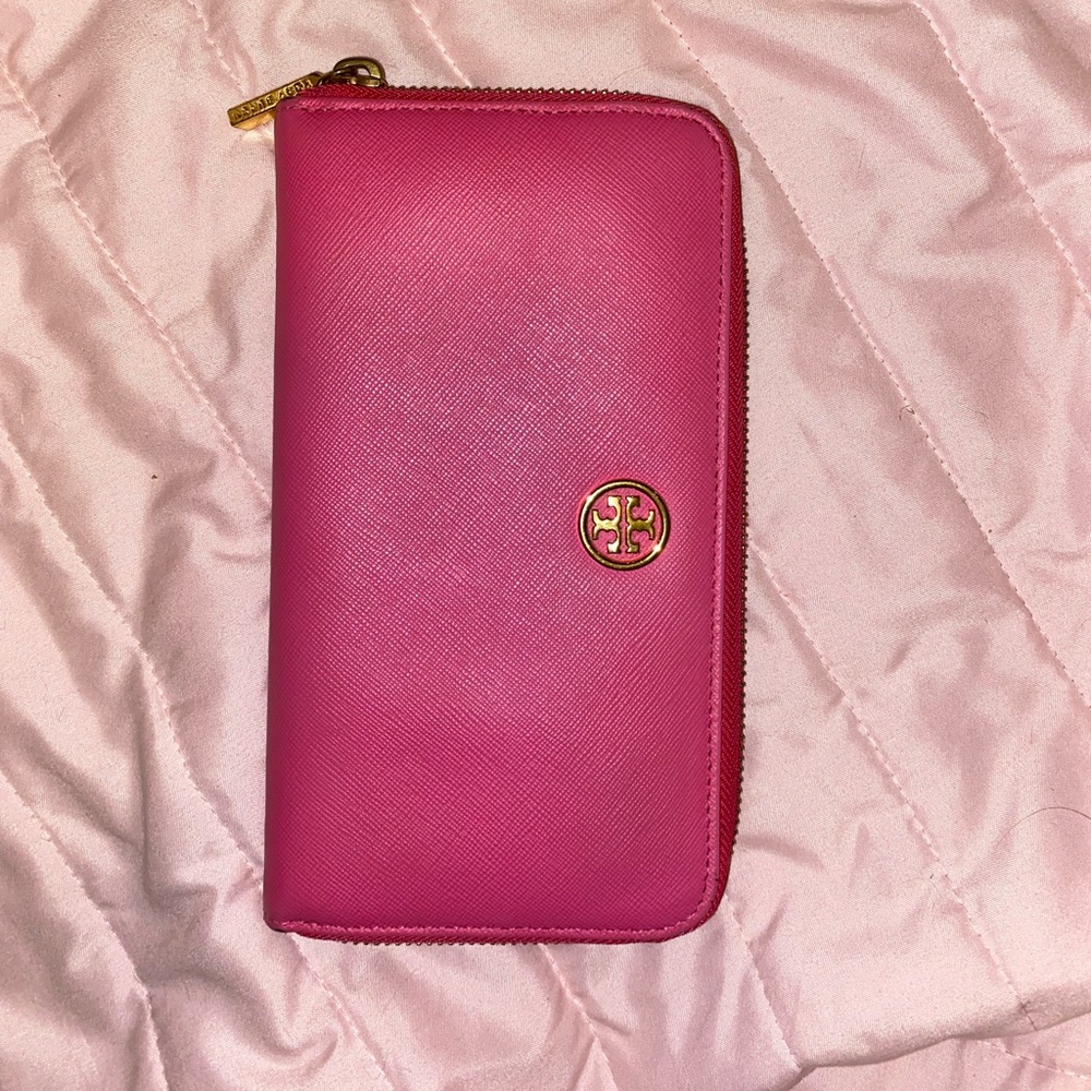 Tory Burch wallet